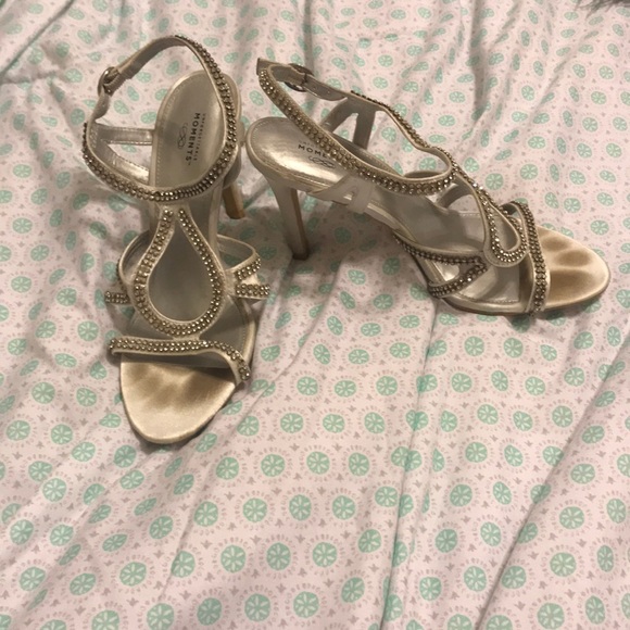 heels - Picture 1 of 1